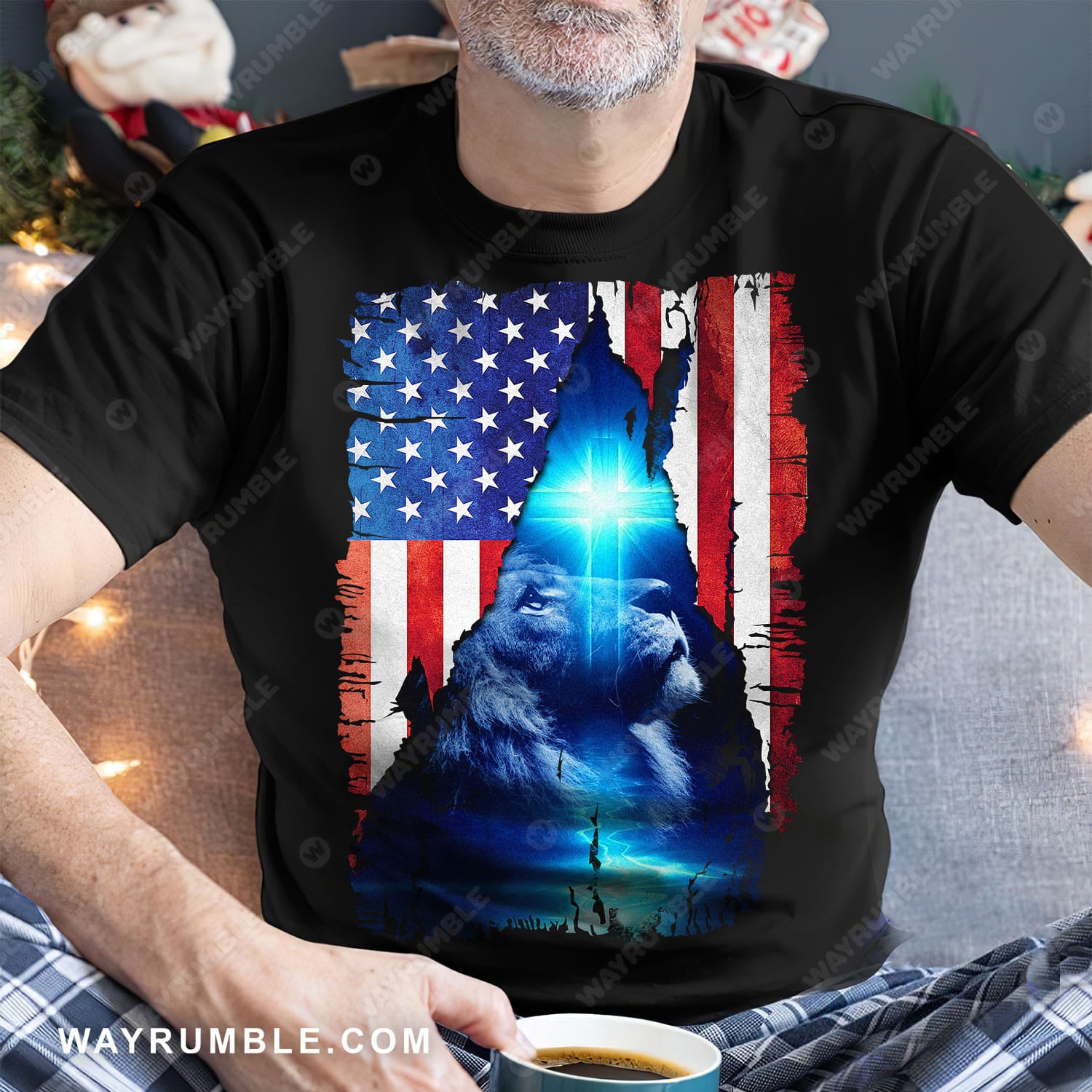 Us flag, Lion of Judah, The great Lion, Beautiful Cross on the sky - Jesus Black Apparel
