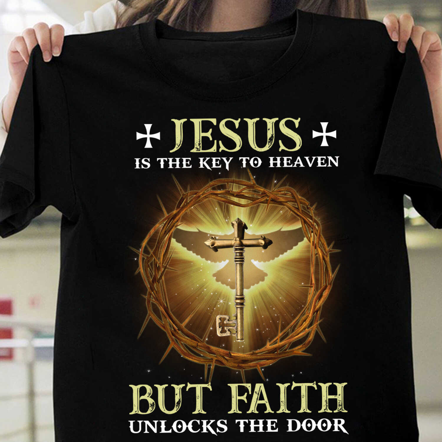 Jesus, awesome cross - Jesus is the key to heaven, but faith unlocks the door Black Apparel